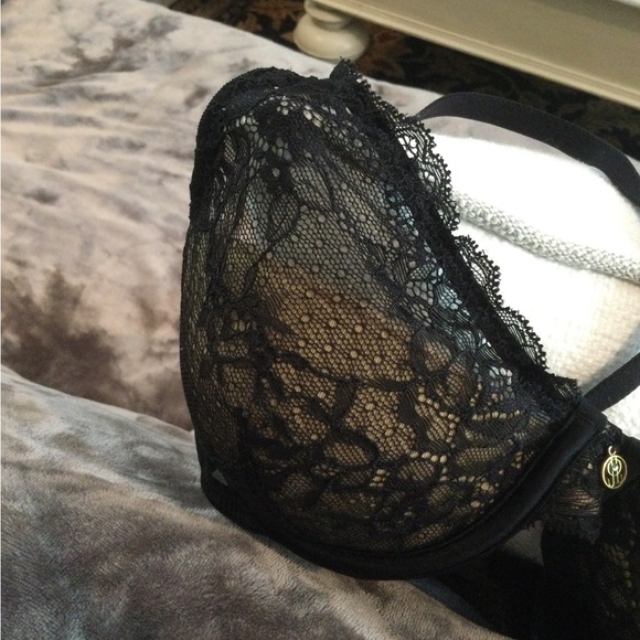 Bundle of 3 like sized bra/bralettes - Picture 9 of 9